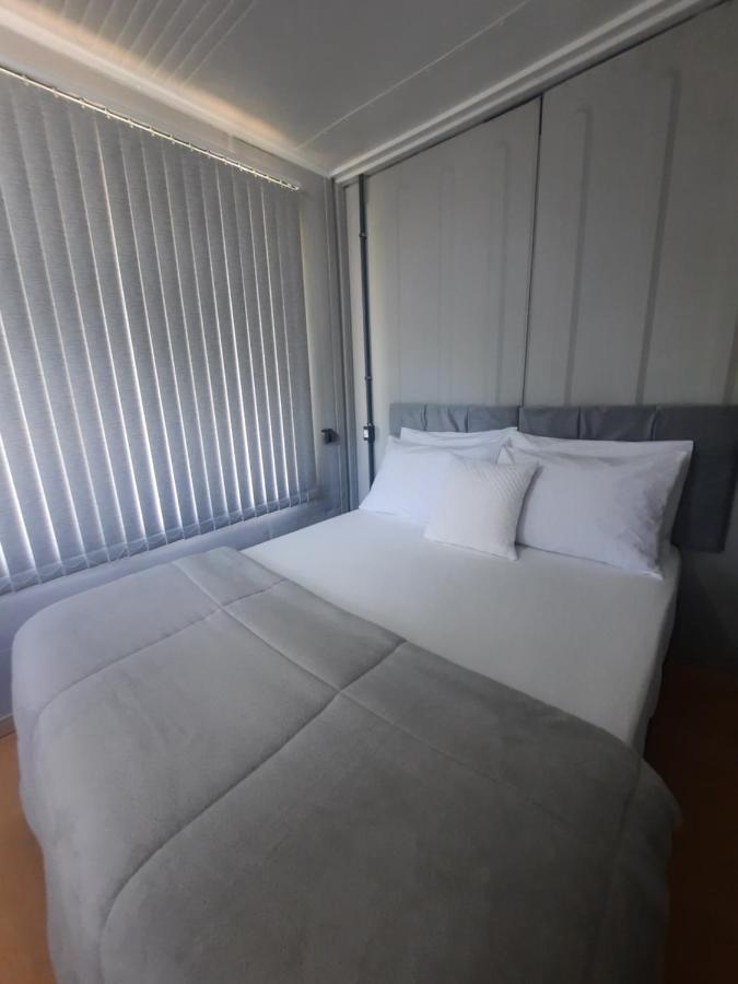 Container Guesthouse - 2 Урубиси Екстериор снимка